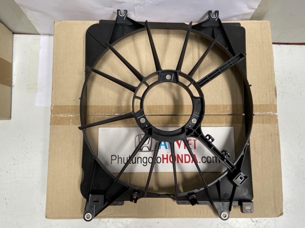 Lồng quạt két nước xe Honda CITY 2013 